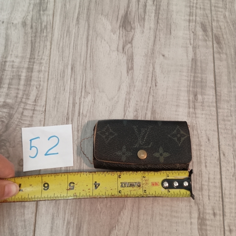 Authentic Louis Vuitton Multicle 4 Monogram Key Holder Canvas Leather 4 Hooks - Picture 11 of 12